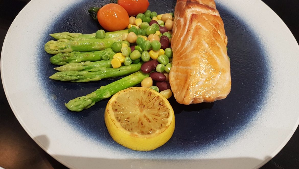 Salmon with asparagus